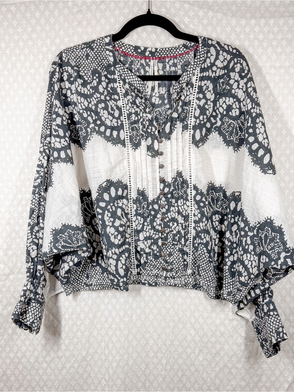 Anthropologie Grey White Pleated Button Down Dolman Sleeve Top